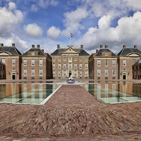 Op Loopafstand Paleis Het Loo Hébergement de vacances